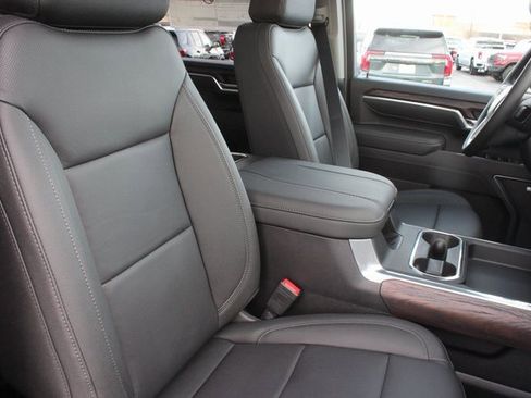 New 2026 GMC Sierra 2500 SLT w/ SLT Premium Package image 30