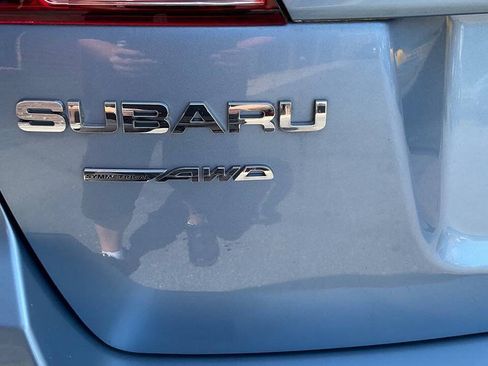 Used 2011 Subaru Outback 2.5i Limited AWD/4WD image 8
