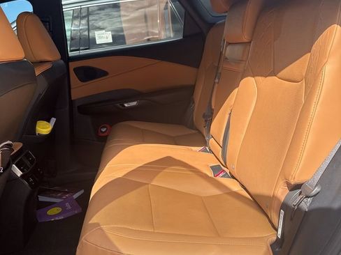 Used 2024 Lexus RX 350 w/ Convenience Package image 8