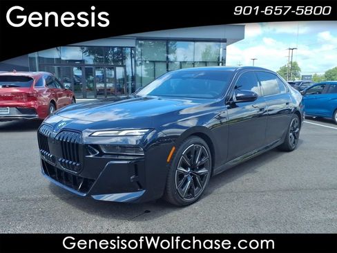 Used 2023 BMW 740i RWD image 1