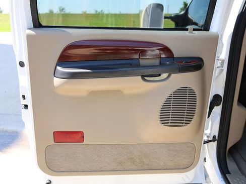 Used 2005 Ford Excursion Eddie Bauer AWD/4WD image 28