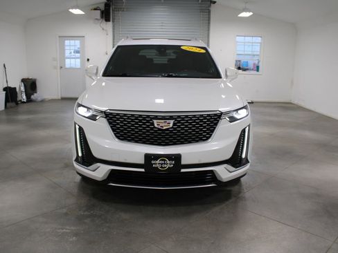 Used 2024 Cadillac XT6 Premium Luxury image 21
