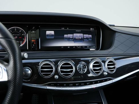 Used 2017 Mercedes-Benz S 63 AMG 4MATIC Sedan image 9