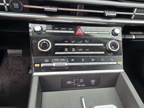 New 2025 Hyundai Santa Fe SE image 20