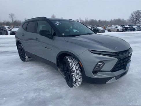 Certified 2023 Chevrolet Blazer LT w/ Convenience Package image 2