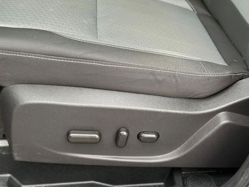 Used 2018 Ford Escape SE FWD image 20