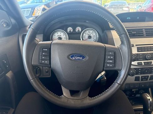 Used 2011 Ford Focus SE w/ 201A Rapid Spec Order Code FWD image 16