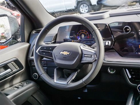 New 2026 Chevrolet Suburban LS image 16