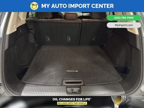 Used 2023 Nissan Rogue SV image 28