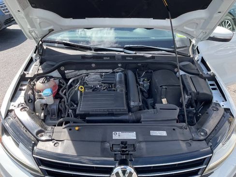 Used 2017 Volkswagen Jetta SE FWD image 26