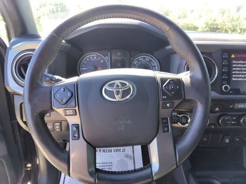Used 2020 Toyota Tacoma 4x4 Double Cab image 8