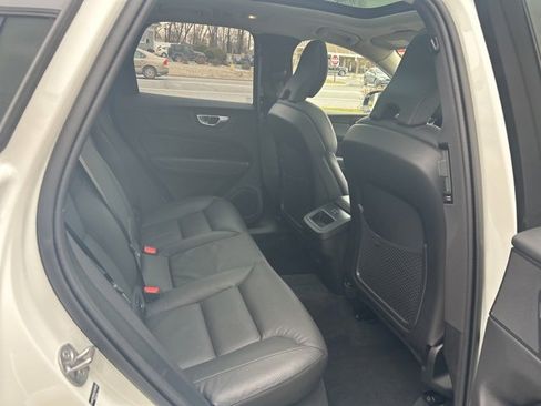 Certified 2025 Volvo XC60 B5 Plus image 11