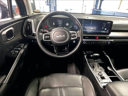 Used 2024 Kia Sorento X-Line EX AWD/4WD image 18