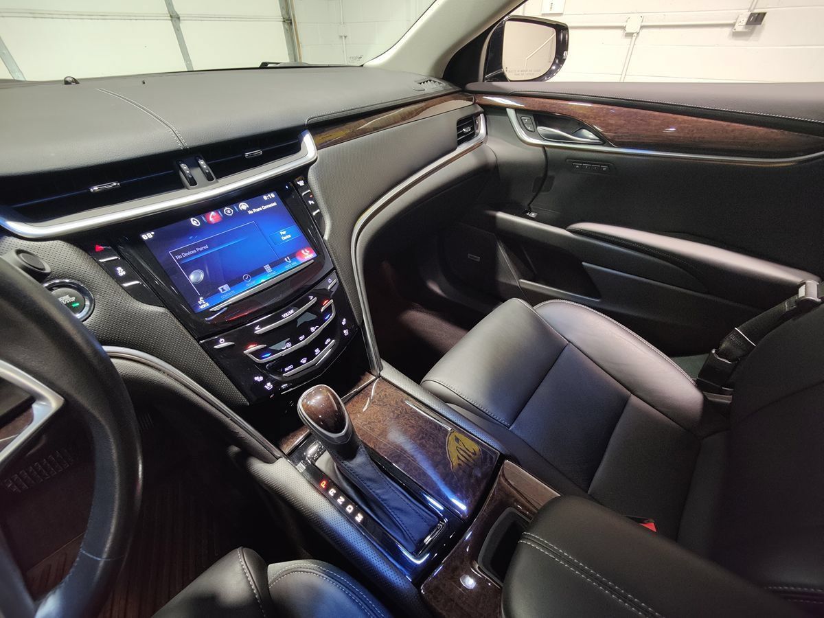 Used 2015 Cadillac XTS Luxury AWD/4WD image 31