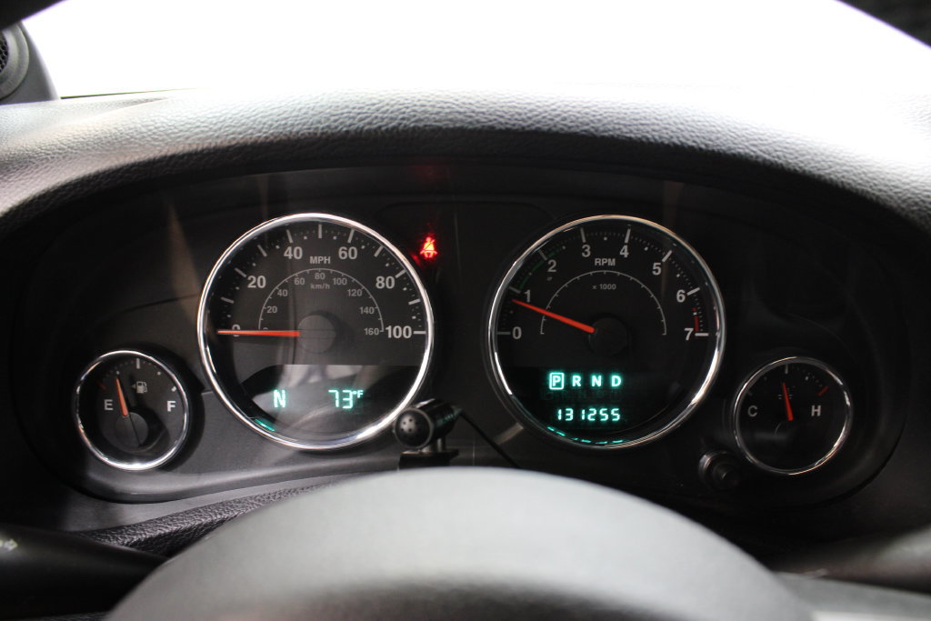 Used 2013 Jeep Wrangler Sport AWD/4WD image 10