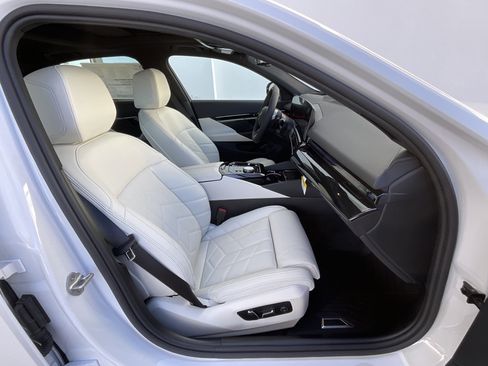 New 2026 BMW 530i 530i w/ M Sport Package image 22