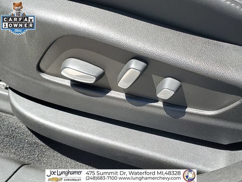 Certified 2023 Cadillac XT5 Sportv w/ LPO, Floor Liner Package AWD/4WD image 37