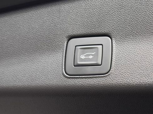 Used 2025 Chevrolet TrailBlazer ACTIV w/ Convenience Package FWD image 21