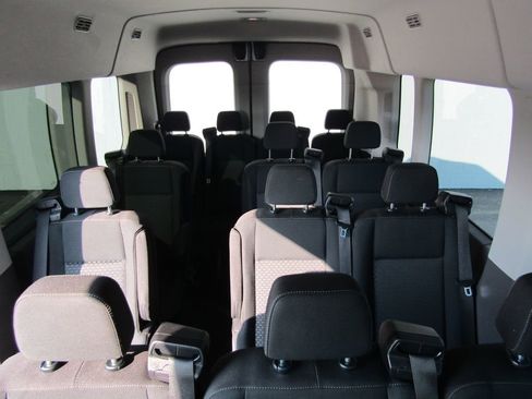 Used 2023 Ford Transit 350 XLT image 36