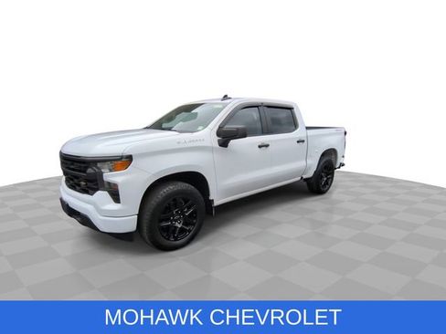 Used 2022 Chevrolet Silverado 1500 Custom AWD/4WD image 4