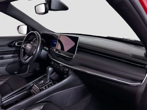 Used 2022 Jeep Compass Limited w/ (RED) Package image 24