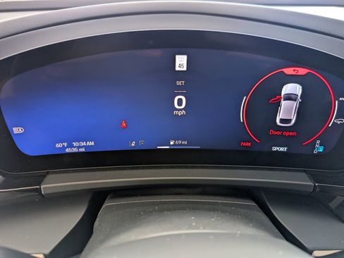 Used 2025 Porsche Macan 4S Electric image 23