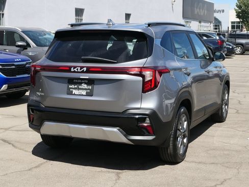 Used 2024 Kia Seltos S FWD image 3