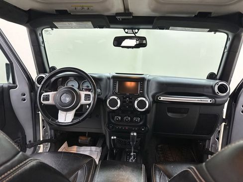 Used 2014 Jeep Wrangler Unlimited Sahara AWD/4WD image 25