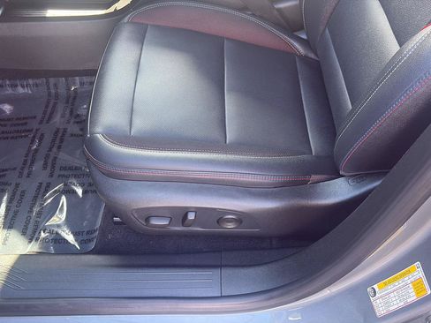 Used 2024 Chevrolet Equinox EV RS FWD image 16