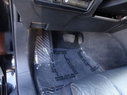 Used 2023 Toyota Tundra SR5 w/ SR5 Premium Package image 16