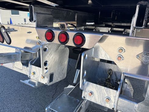 New 2026 RAM 5500 4x4 Regular Cab image 31