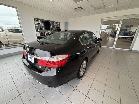 Used 2015 Honda Accord EX-L image 7