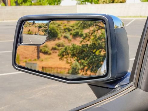 New 2026 GMC Sierra 1500 SLE AWD/4WD image 16