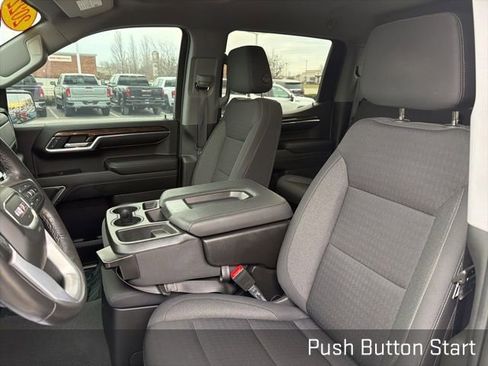 Used 2022 GMC Sierra 1500 Elevation image 25