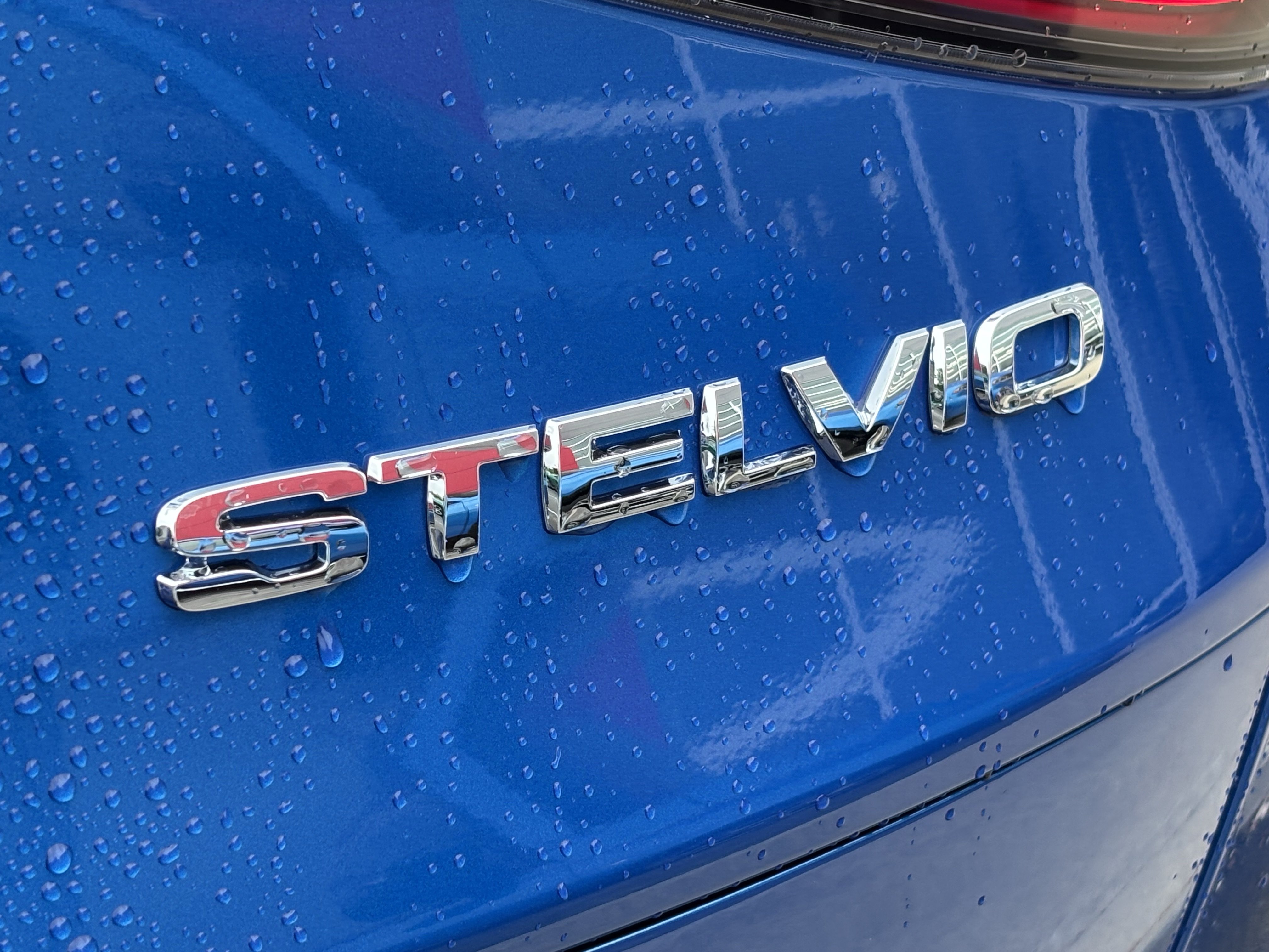 New 2026 Alfa Romeo Stelvio Sprint w/ Convenience Package AWD/4WD image 14