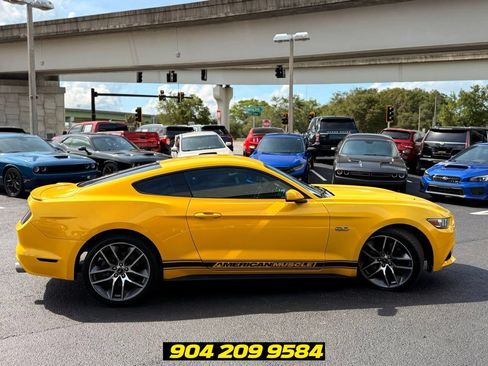 Used 2017 Ford Mustang GT RWD image 8