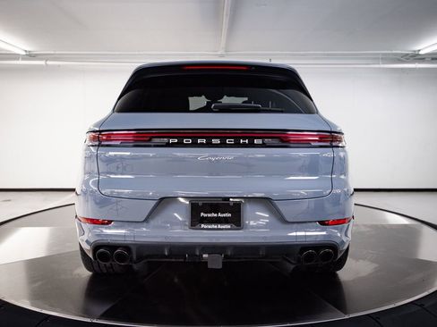 Certified 2026 Porsche Cayenne image 6
