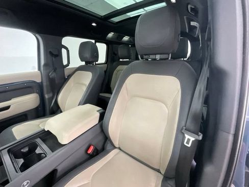 Used 2023 Land Rover Defender 110 X-Dynamic SE AWD/4WD image 7