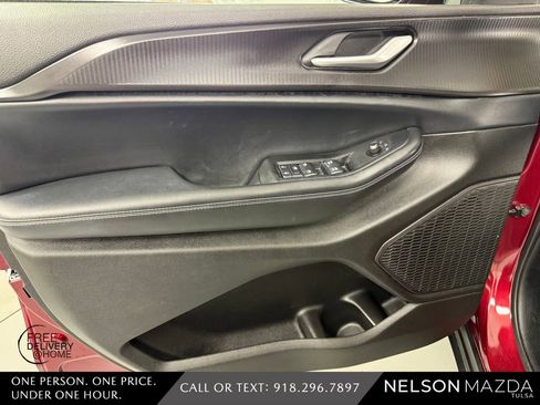 Used 2023 Jeep Grand Cherokee Altitude AWD/4WD image 18