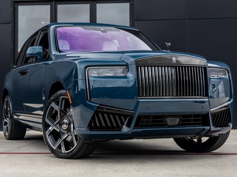 New 2026 Rolls-Royce Cullinan Black Badge image 5