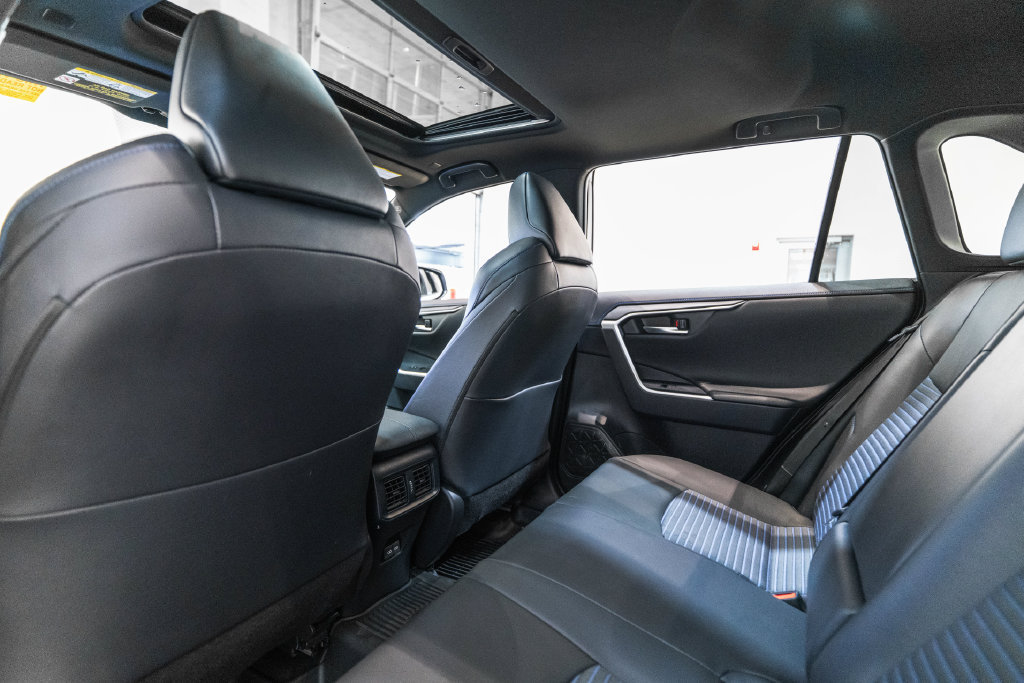 Certified 2025 Toyota RAV4 XSE AWD/4WD image 14