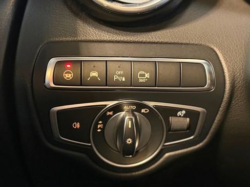 Used 2018 Mercedes-Benz GLC 63 AMG 4MATIC image 28