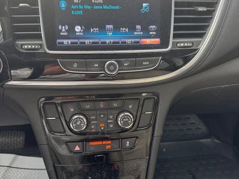 Used 2019 Buick Encore Essence FWD image 12