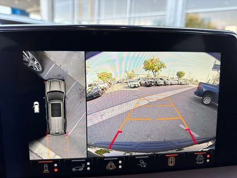 Certified 2023 Chevrolet Tahoe High Country w/ Advanced Technology Package AWD/4WD image 20