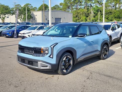 New 2027 Kia Seltos S FWD image 3