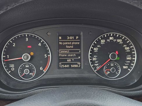 Used 2013 Volkswagen Passat TDI SEL Premium image 16