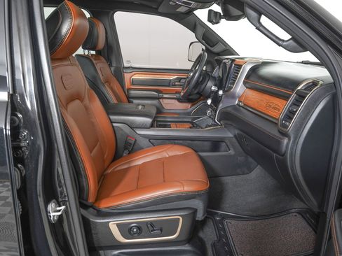 Used 2023 RAM 1500 Limited image 9