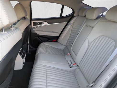 Used 2020 Genesis G70 3.3T w/ Elite Package RWD image 13