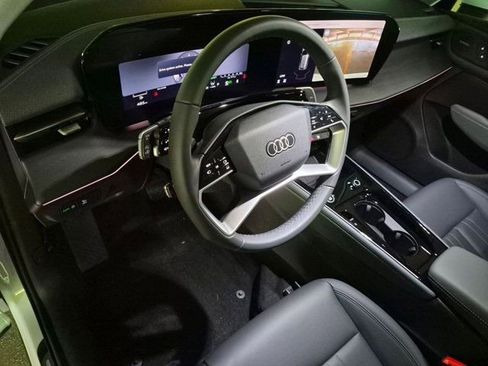 New 2026 Audi Q3 quattro 2.0T AWD/4WD image 9