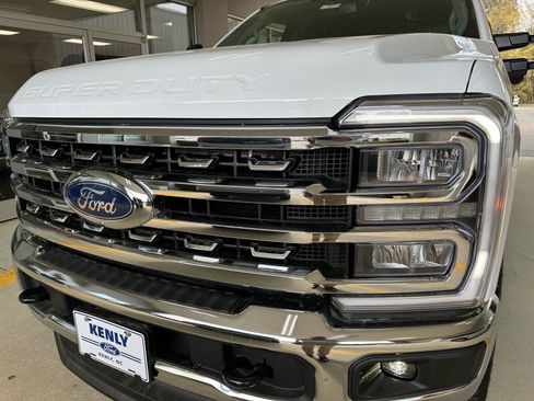 New 2026 Ford F250 XLT w/ XLT Premium Package AWD/4WD image 2